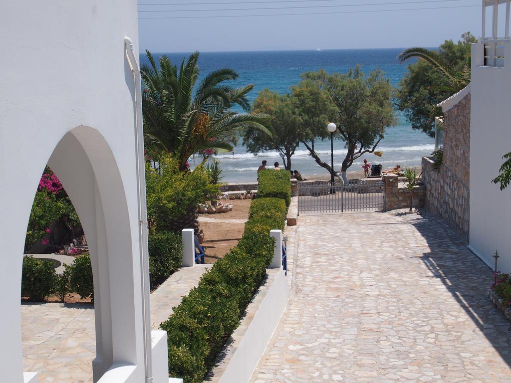 Villa Dolphin Azolimnos Exterior photo